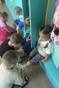 Не одежда красит человека, а добрые дела!