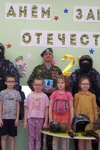 Их профессия-Родину защищать!